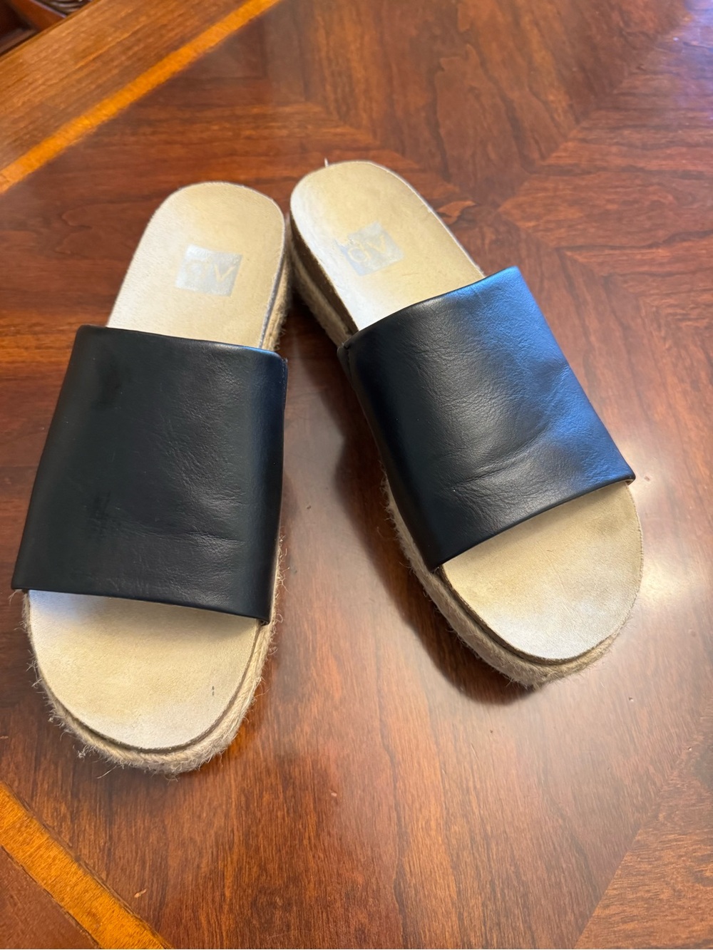 Dolce Vita Black Wide-Band Slide Sandals - Picture 3 of 5